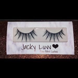 🎉JACKY LUVV❤️ Faux Mink Lashes🎉